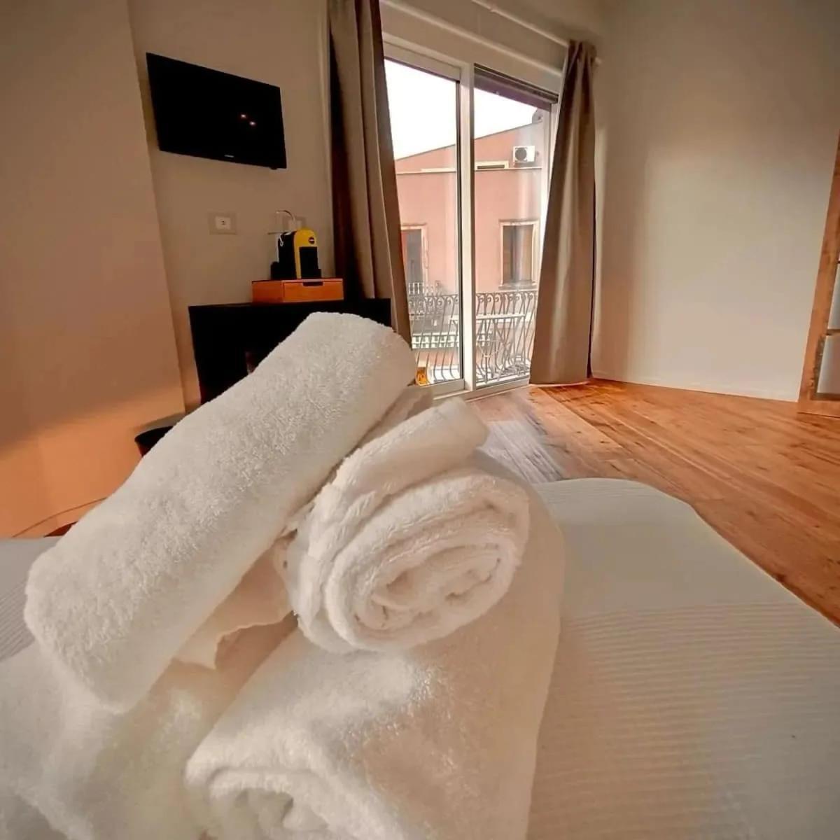Taormina Boutique Rooms Extérieur photo